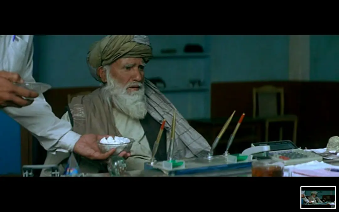 土地与尘埃剧照1