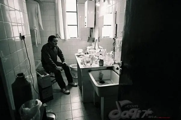 房东蒋先生剧照1