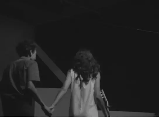 没有方向的家剧照2