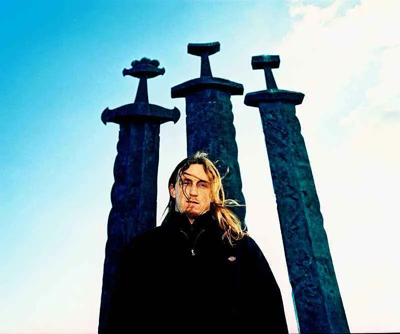 重金属之旅剧照3