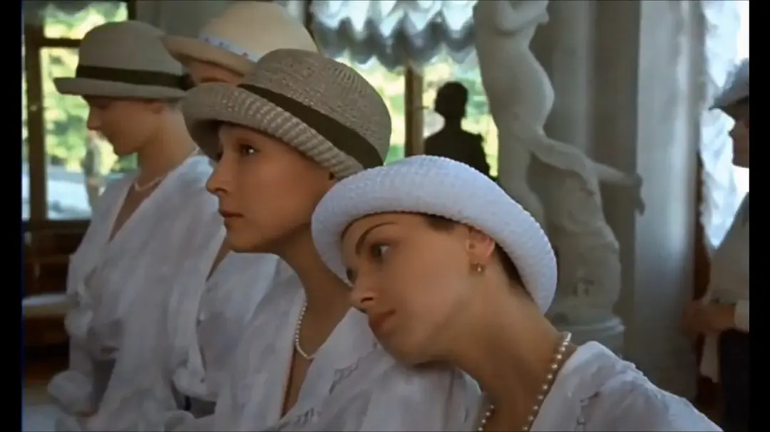 罗曼诺夫·帝王之家剧照3