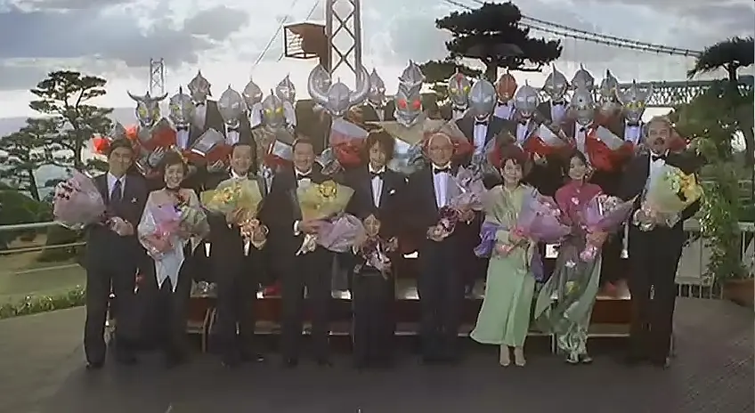 梦比优斯奥特曼和奥特兄弟剧照2