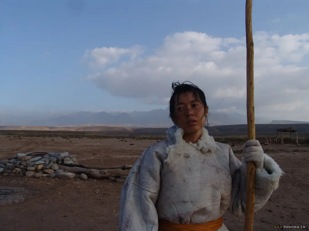 图雅的婚事剧照1