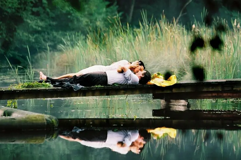 沉重的决定剧照3