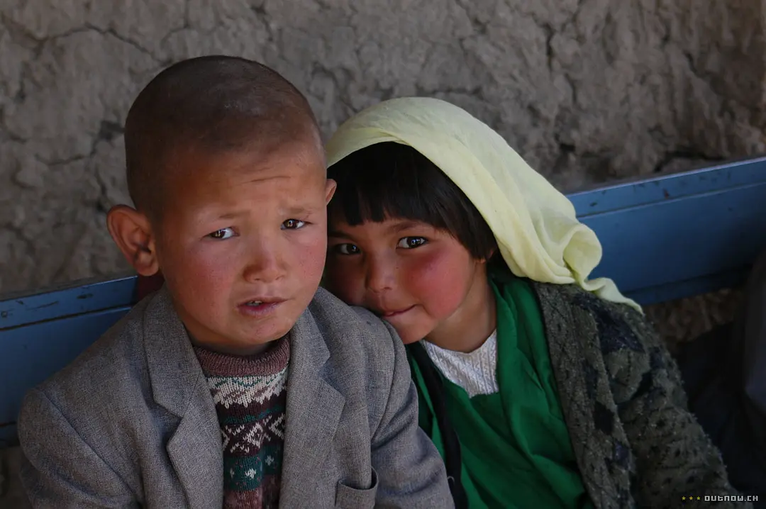 佛在耻辱中倒塌剧照2