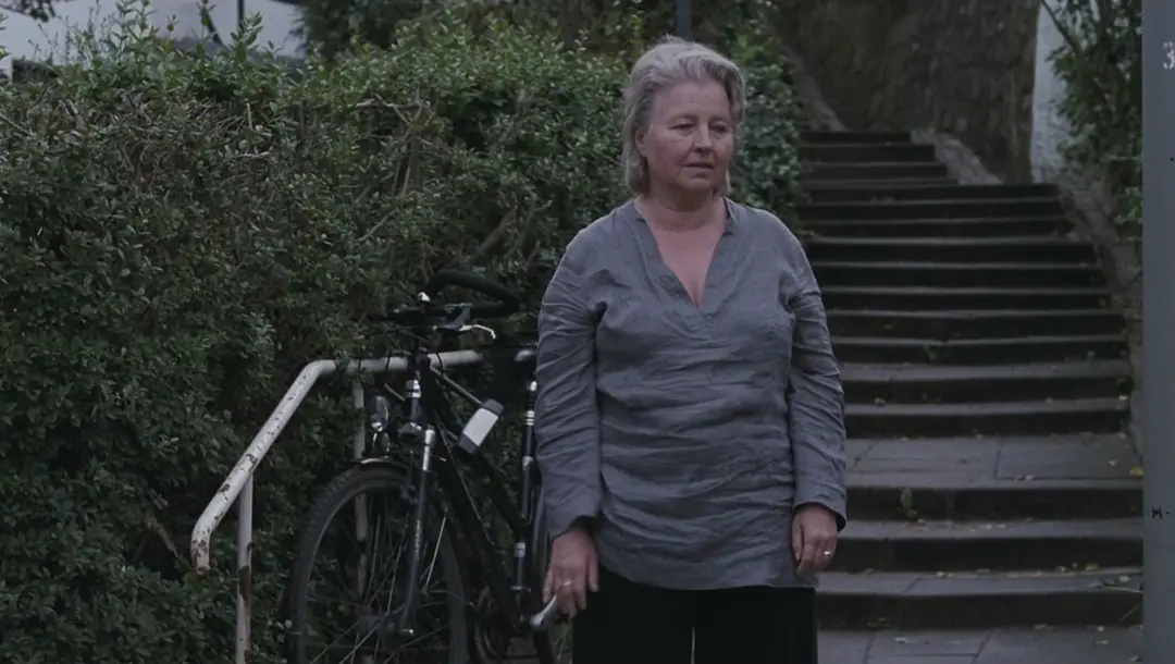 在人生的另一边剧照3