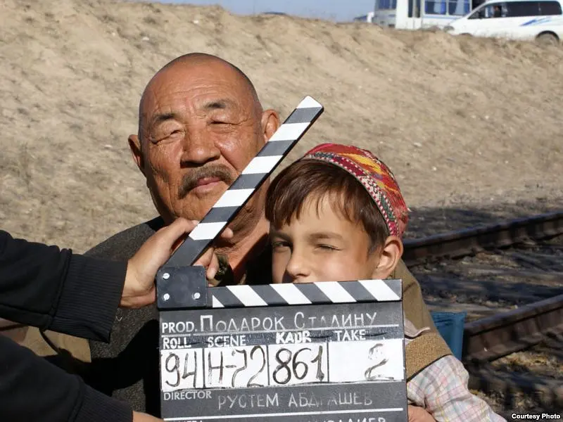 给斯大林的礼物剧照1