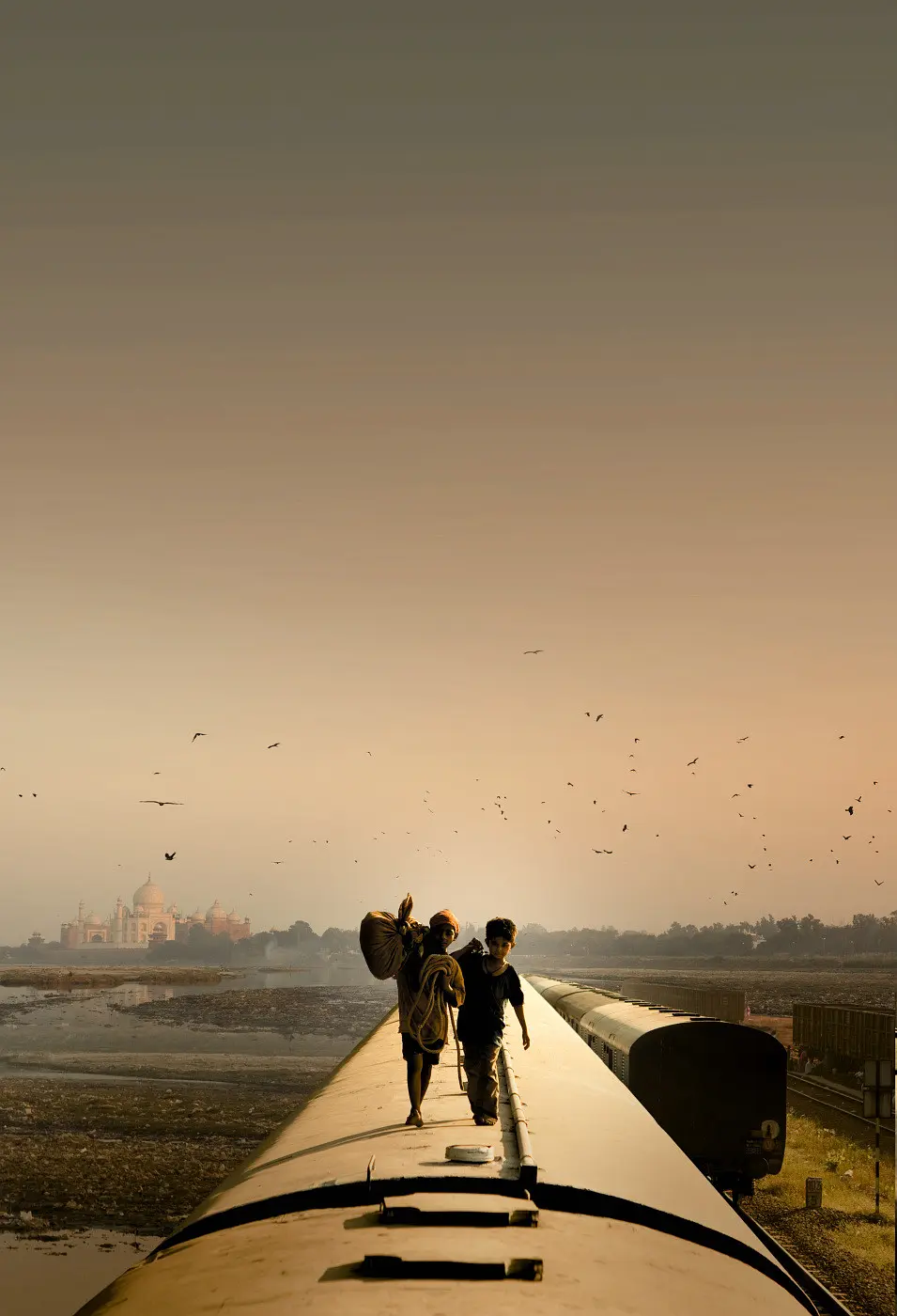 贫民窟的百万富翁剧照1