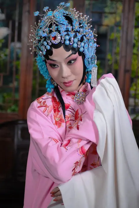 锁麟囊(京剧)剧照1