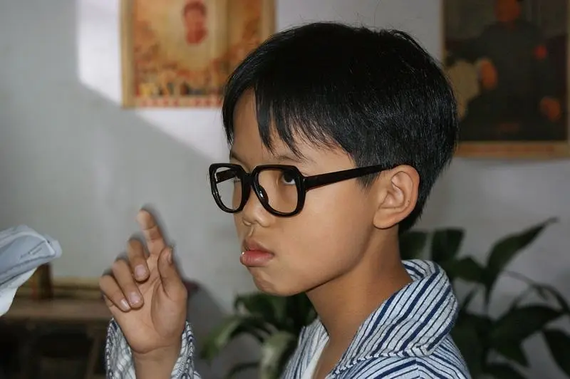 童年的收音机剧照1