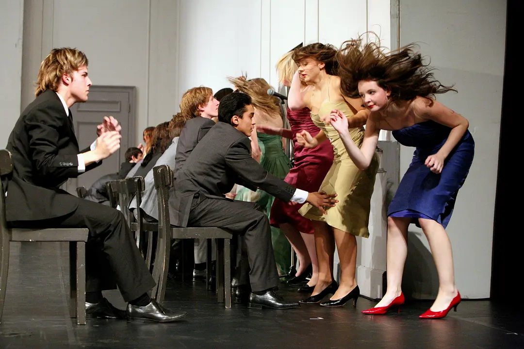 青春交际场剧照3