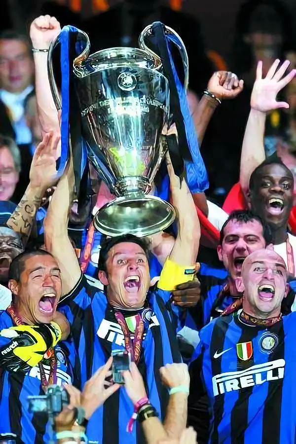 国际米兰传奇 - 2010，三冠王的故事剧照2