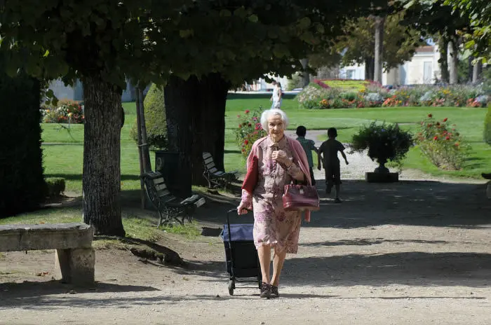 与玛格丽特的午后剧照3