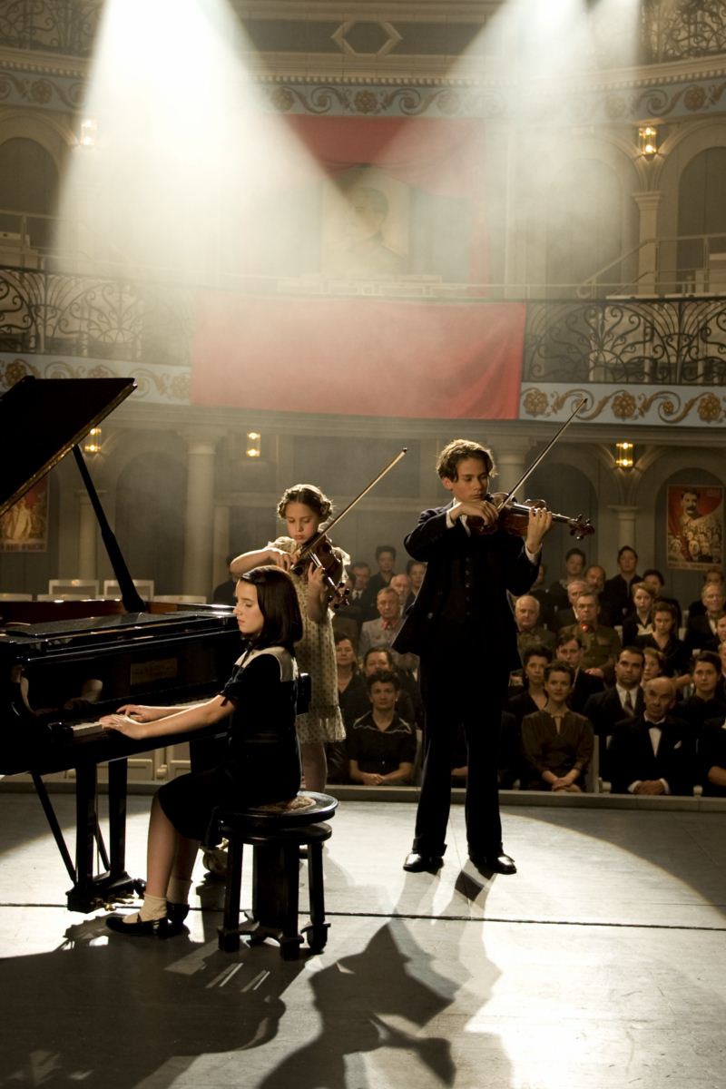 爱乐风雨情剧照1