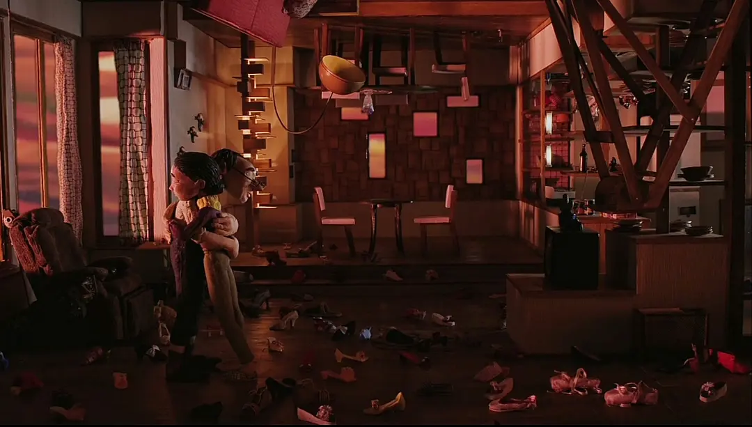 头朝下的生活剧照2