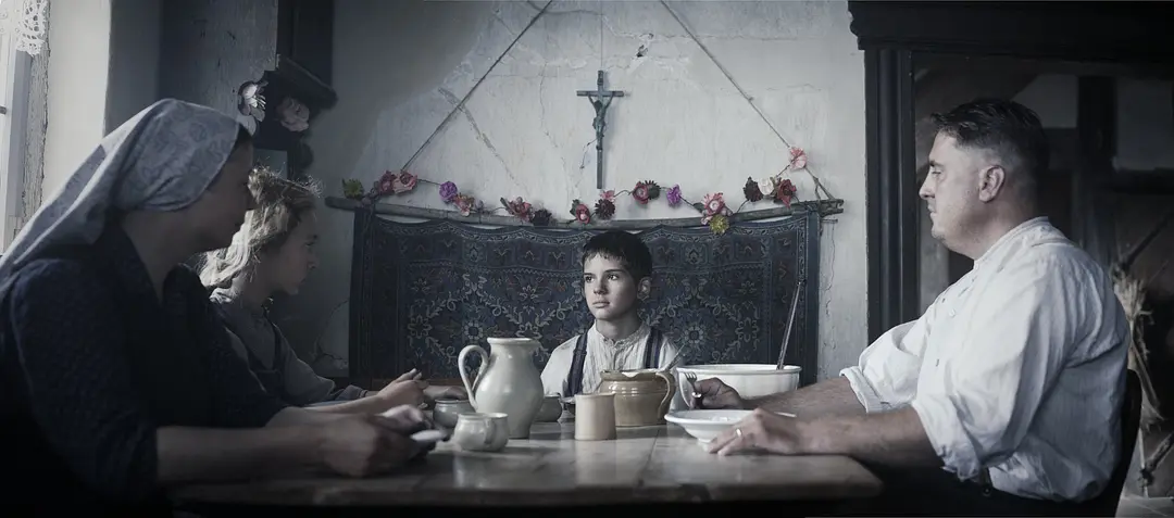 流浪的尤莱克剧照1