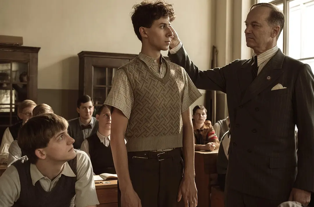 卡斯特纳与小星期二剧照1