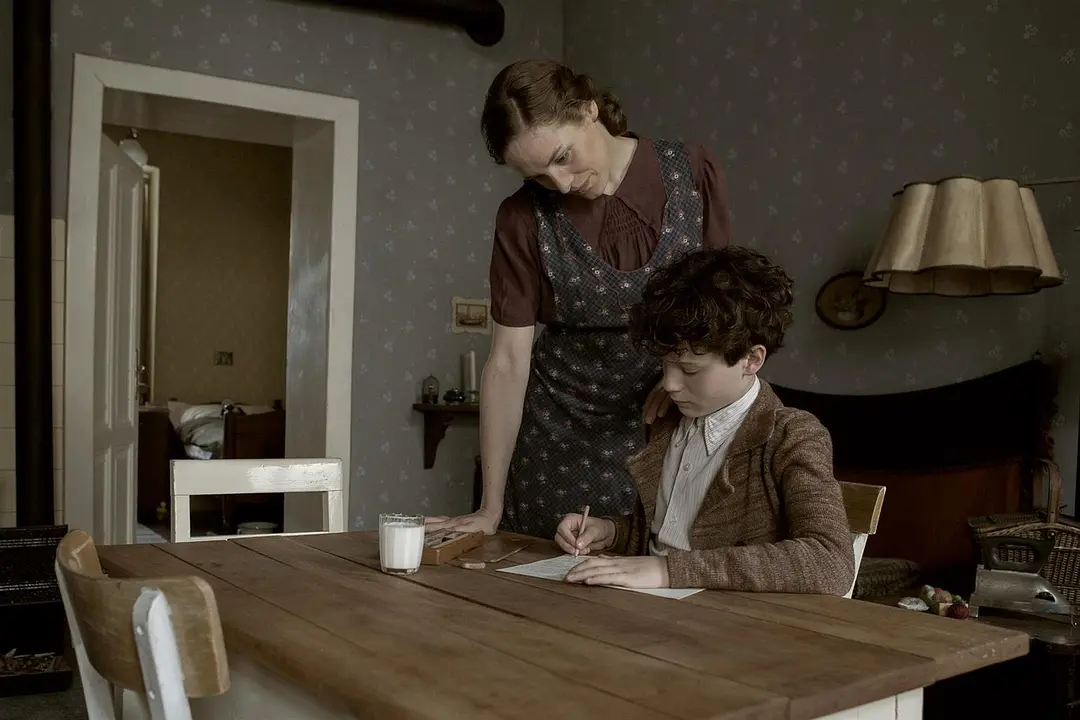 卡斯特纳与小星期二剧照2