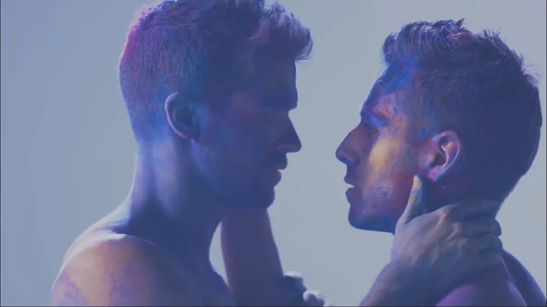 男男呼啦圈剧照1