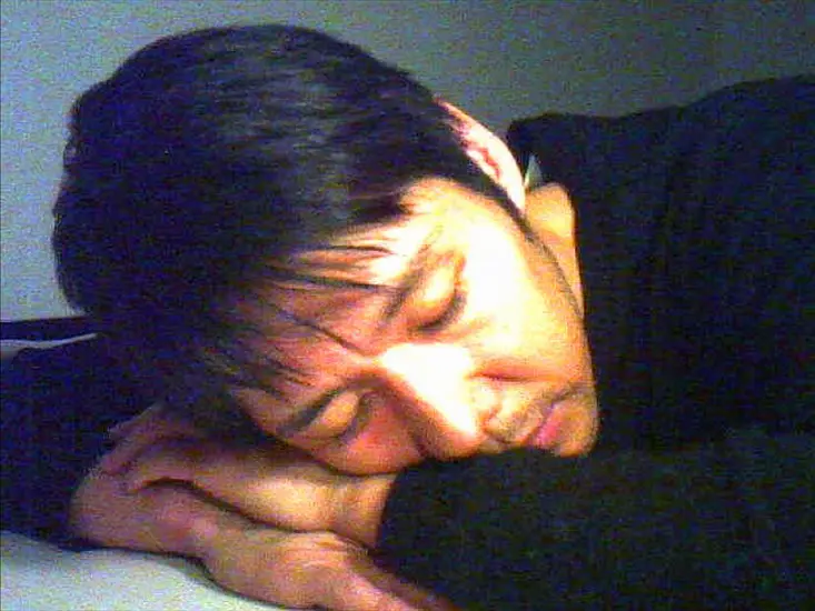 async - 第一束光剧照1