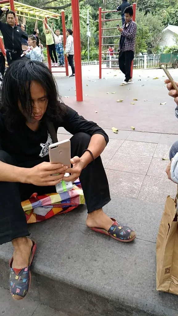 三和人才市场 中国日结1500日元的年轻人们剧照1