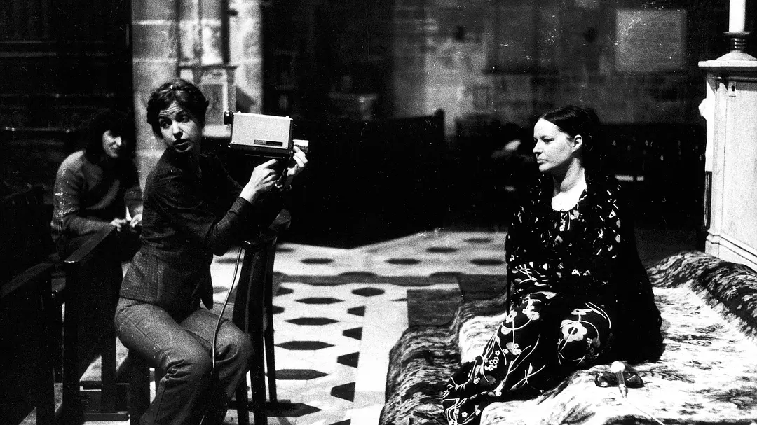 德菲因与卡罗尔：反叛缪斯剧照2