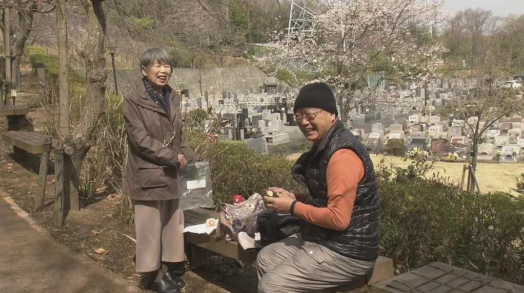 纪实72小时 树木葬 樱花树下来见你剧照1