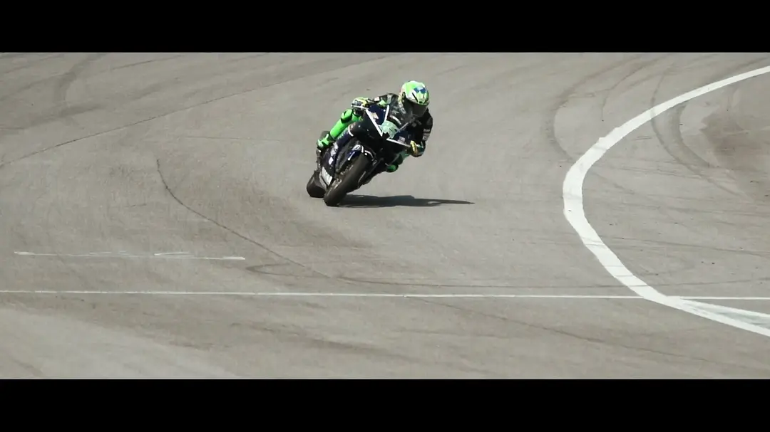 王一博的B面人生剧照2