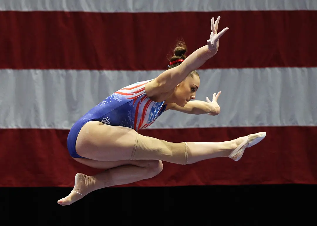 吹哨人：美国体操队性侵丑闻追踪剧照3