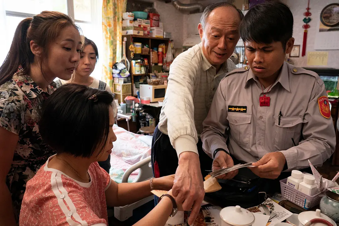 讲话没有在听剧照2