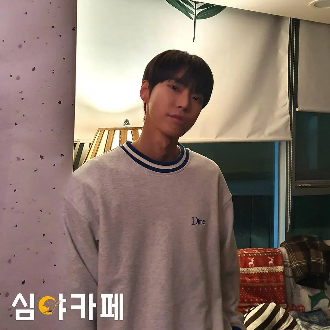 深夜咖啡屋3：好奇跟踪者剧照1