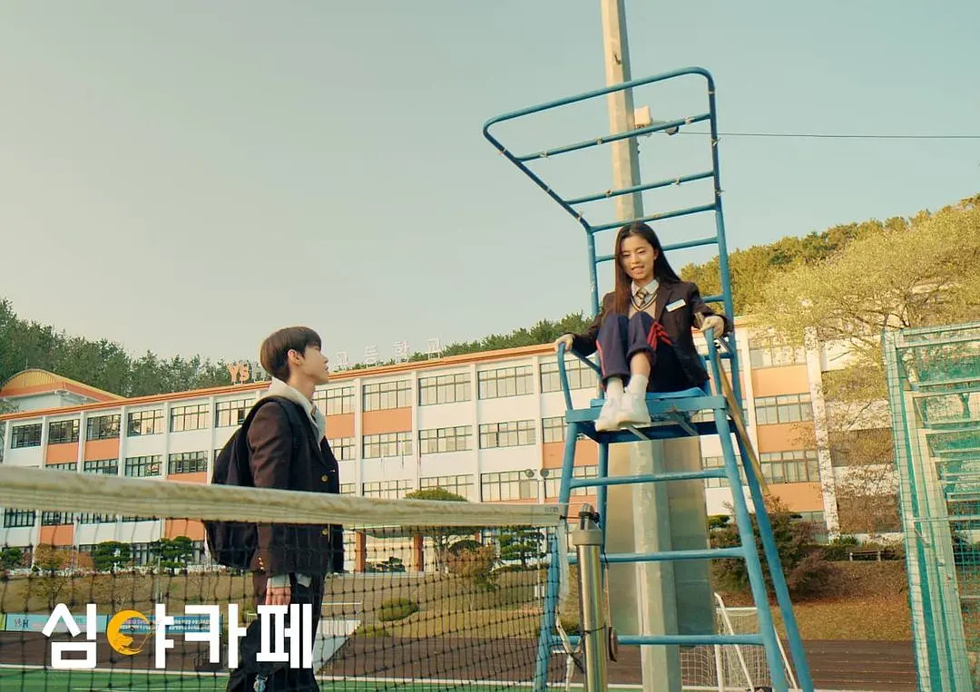 深夜咖啡屋3：好奇跟踪者剧照2