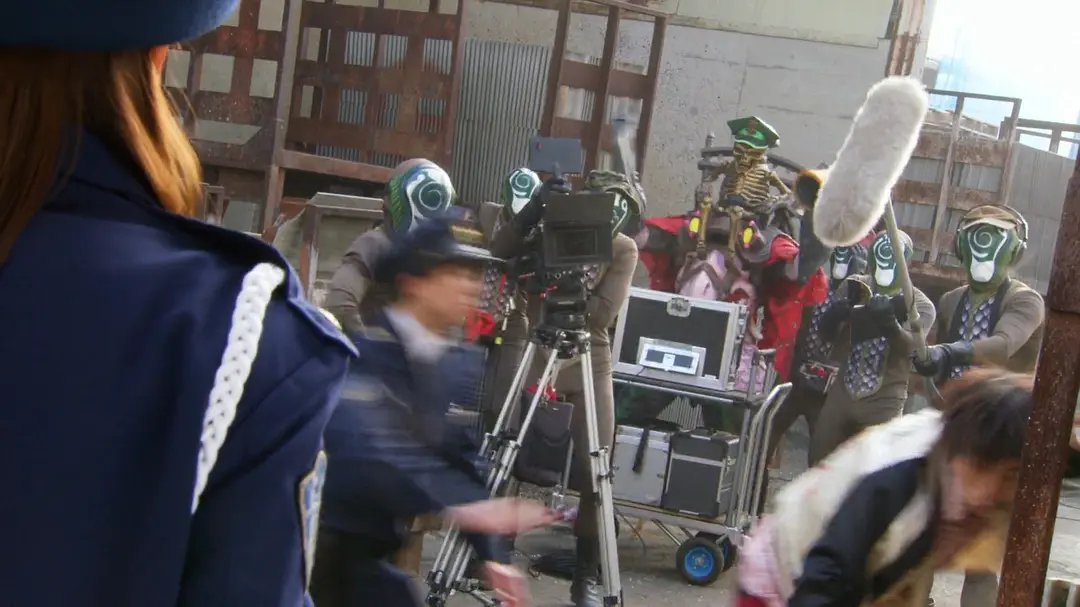 魔进战队煌辉者VS龙装者剧照3