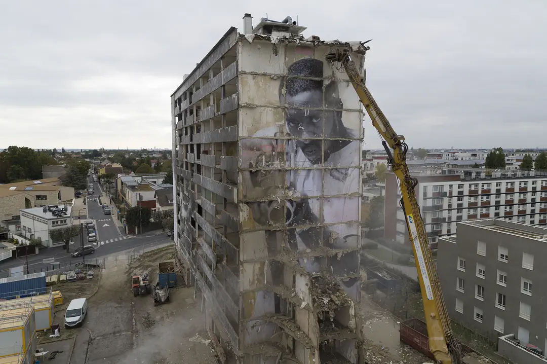 墙纸与胶水剧照1