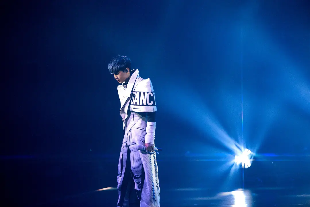 林俊杰「圣所·终点站」线上演唱会剧照3