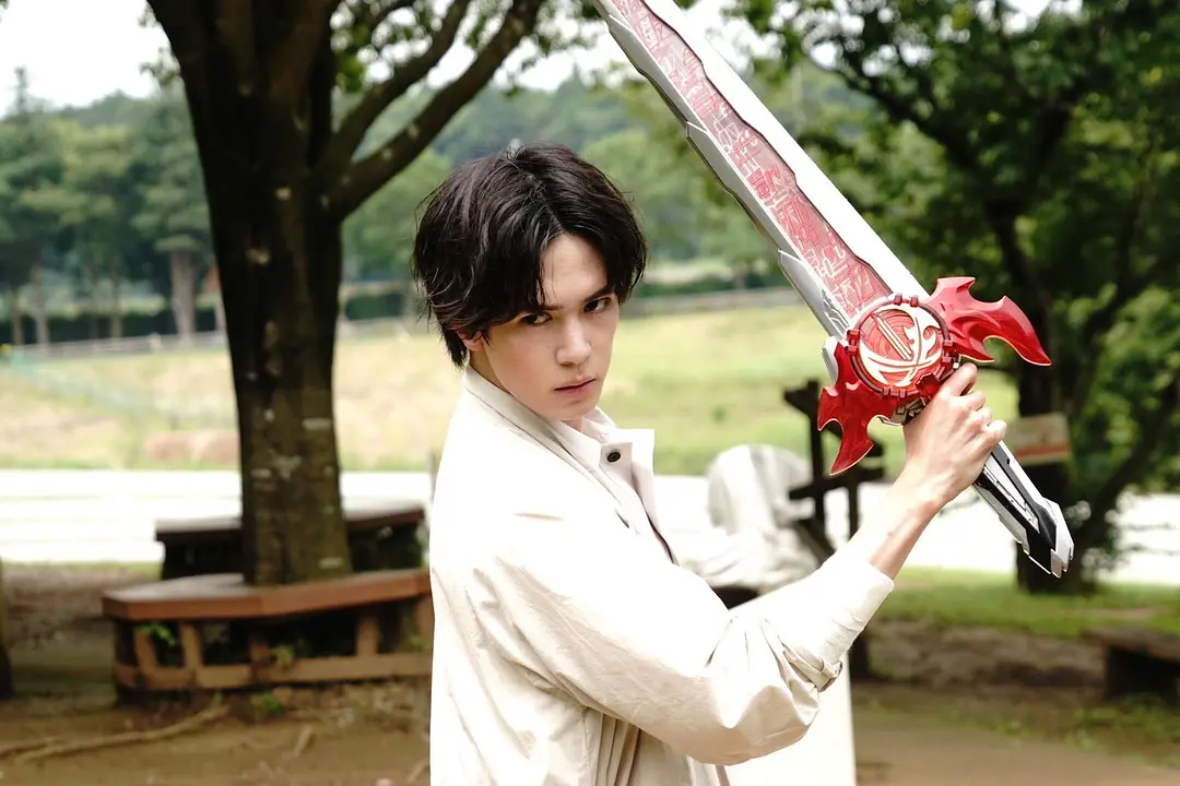 假面骑士圣刃 深罪的三重奏剧照2