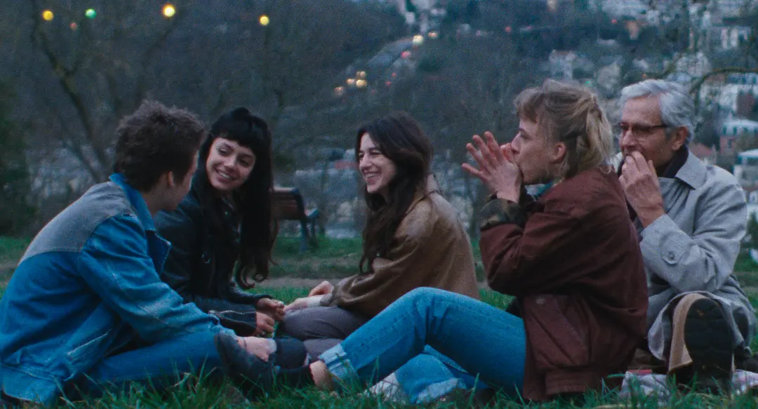 巴黎夜旅人剧照1