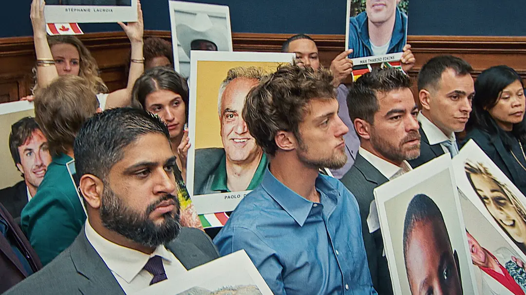 一落千丈:波音大调查剧照3