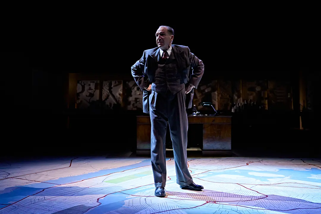 直线偏执狂剧照1