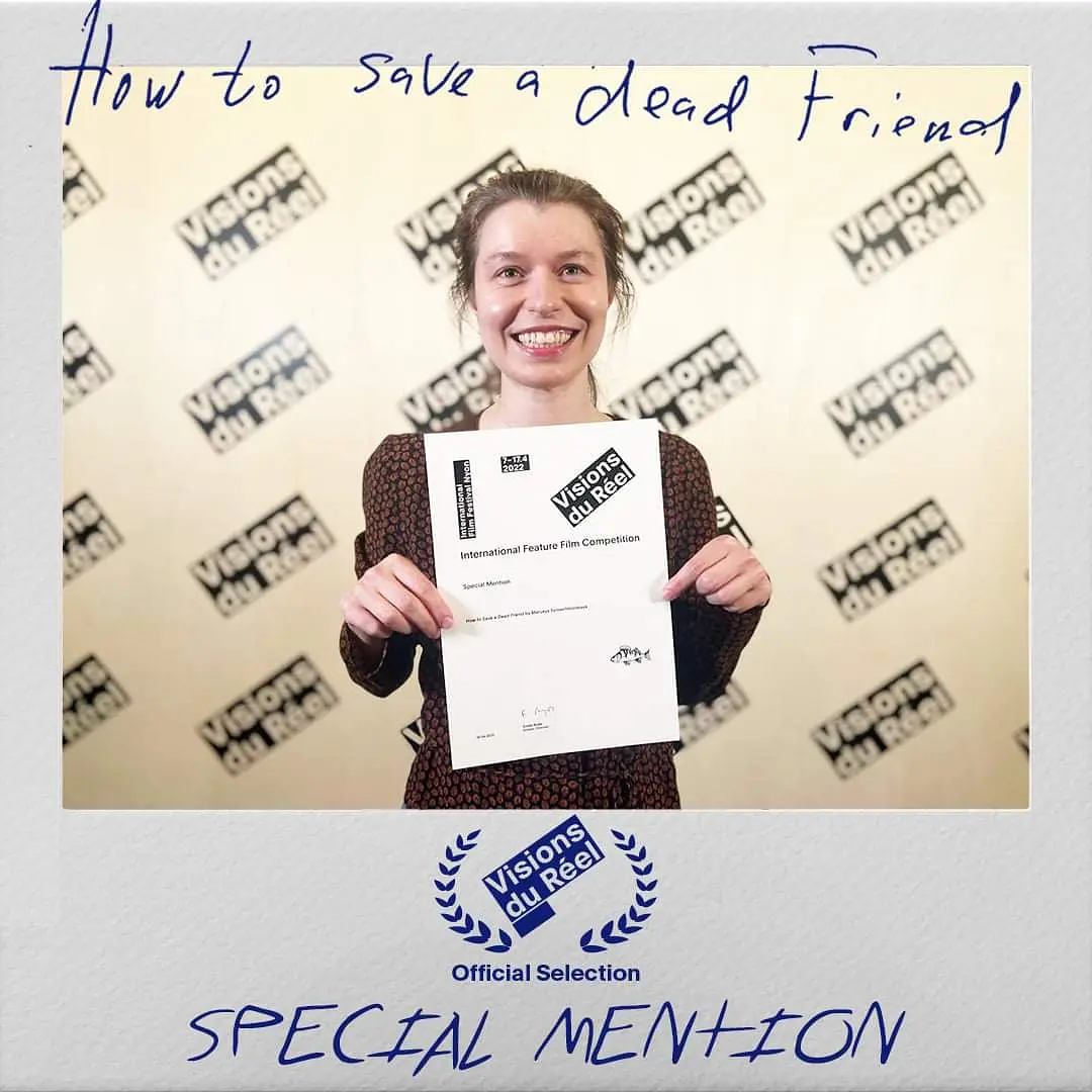 如何拯救一名死去的朋友剧照2