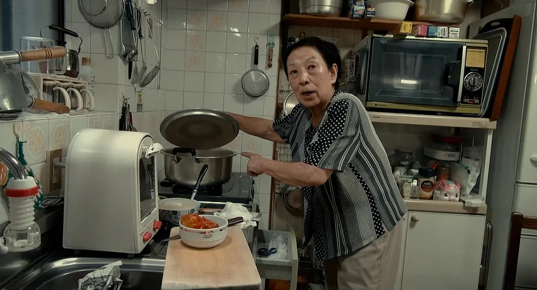 汤与意识形态剧照1