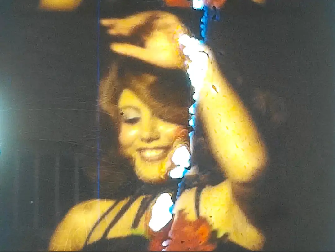 没有她们的星球剧照3