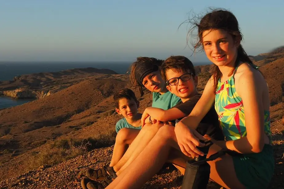 与世界的最后一眼相遇剧照2