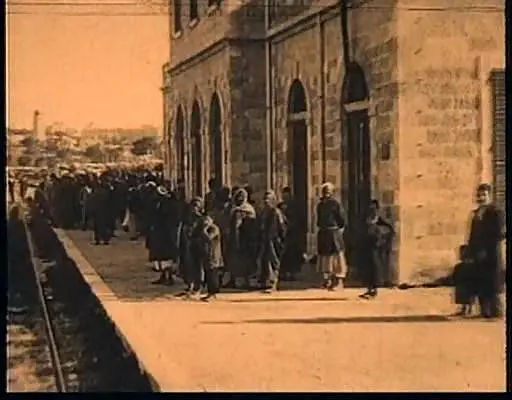 乘火车离开耶路撒冷剧照2