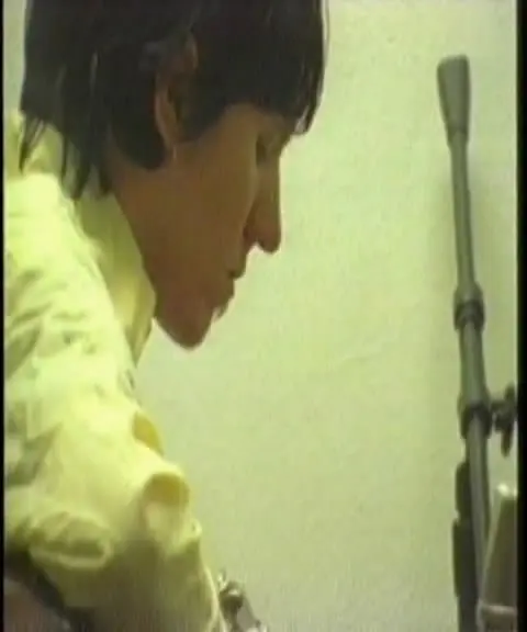 埃利奥特·史密斯的雕像剧照1