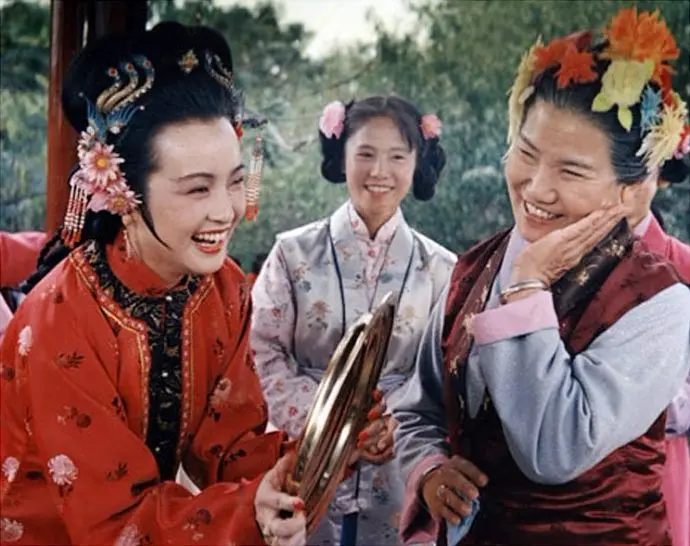 红楼梦第三部：凤姐泼醋剧照1