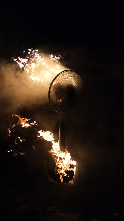 烟花（风扇）剧照3