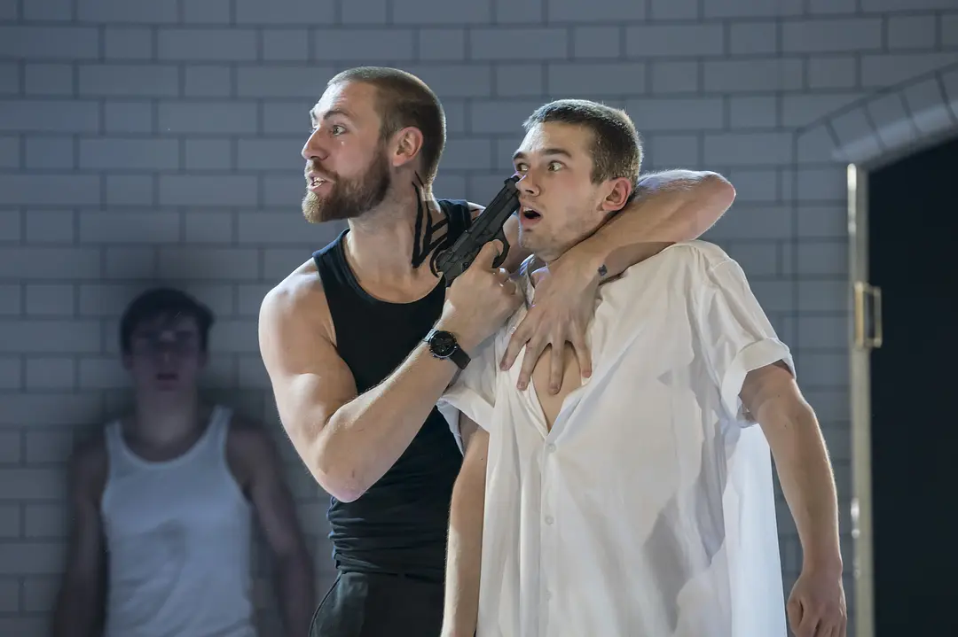 罗密欧+朱丽叶剧照1