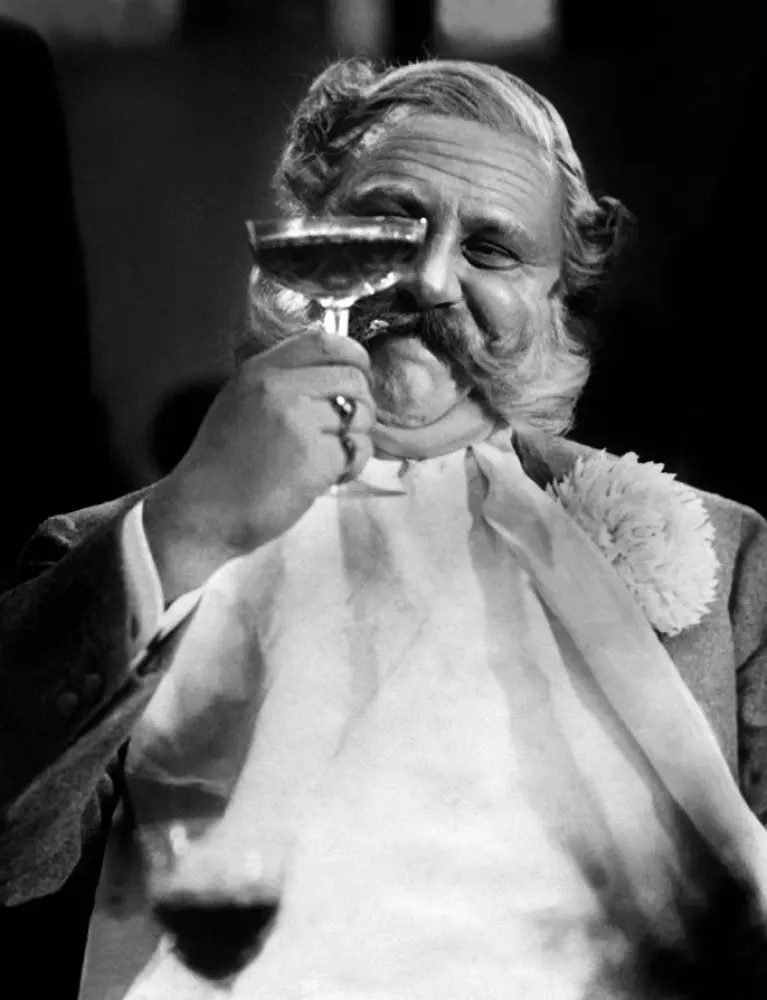 最卑贱的人剧照3