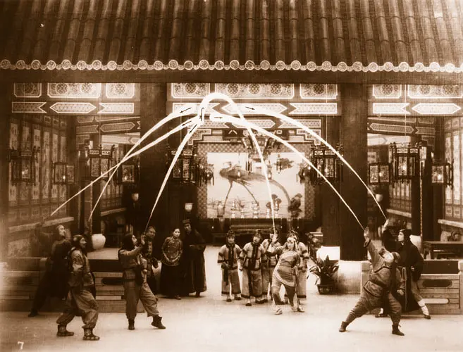 火烧红莲寺剧照1